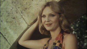 Loira amadora madura se filme pornô de homem e mulher transando fode com um brinquedo