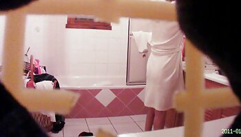 Alex Matthews, Vincenzo filme de sexo de mulher transando com cavalo Mazerati