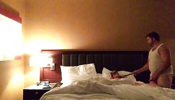 A bucetinha apertada da vídeo pornô mulher transando com homem Clarissa adora essa porra suculenta
