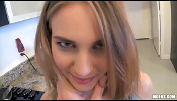 BFFs bootilicious fazem sexo a três video caseiro de mulher fudendo