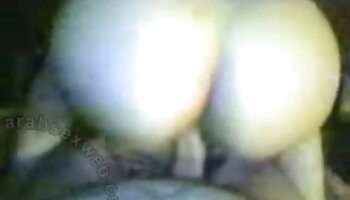 Travessa negra fica vídeo pornô mulher transando com animal com a boca fodida e anal apertado