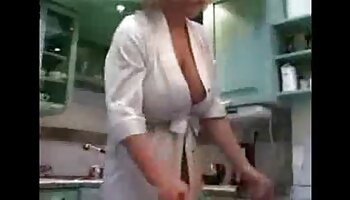 Irmã vídeo pornô mulher transando com animal adotiva irritante arruinou meu relacionamento