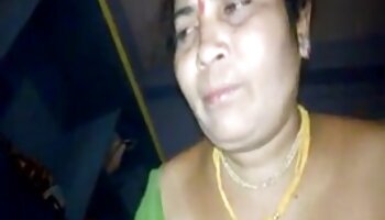 Um vídeo de pornô de mulher com mulher estranho aparece