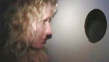 Linda jovem travesti masturba o videos de gordinhas fazendo sexo pau