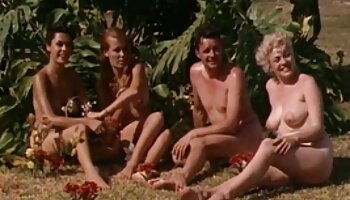 MILF com vídeo pornô de mulheres transando seios grandes curtindo um pau gordo